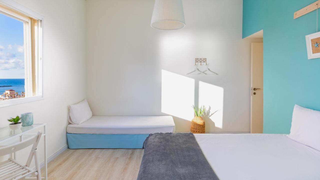 4 Bedroom Apartment On The Beach Tel Aviv-Jaffa Exterior foto